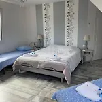 Bed & Breakfast Les Jardins D Isaac Rue De La Musardiere