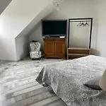 Les Jardins D Isaac Rue De La Musardiere Bed & Breakfast