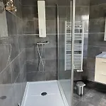 Les Jardins D Isaac Rue De La Musardiere Bed & Breakfast *