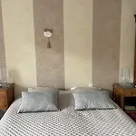 Bed & Breakfast Les Jardins D Isaac Rue De La Musardiere *