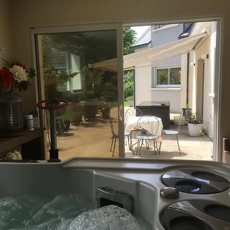 Les Jardins D Isaac Rue De La Musardiere Bed & Breakfast