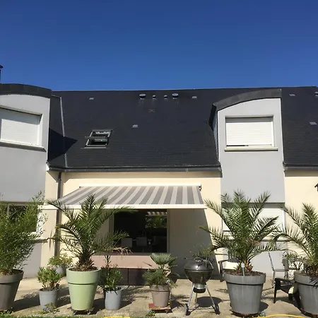 Les Jardins D Isaac Rue De La Musardiere Le Mans