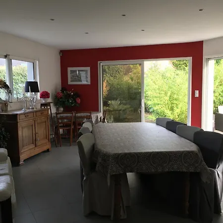 Bed & Breakfast Les Jardins D Isaac Rue De La Musardiere *
