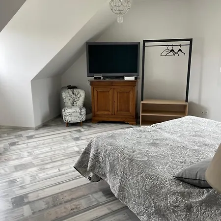 Les Jardins D Isaac Rue De La Musardiere B&B