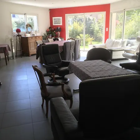Les Jardins D Isaac Rue De La Musardiere لو مان