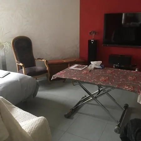 Les Jardins D Isaac Rue De La Musardiere فندق مبيت وإفطار لو مان