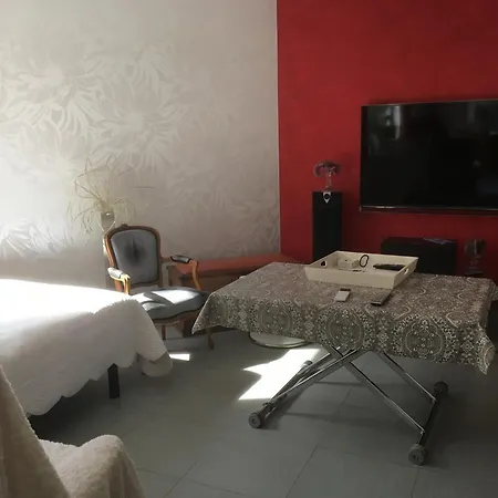 Les Jardins D Isaac Rue De La Musardiere فندق مبيت وإفطار