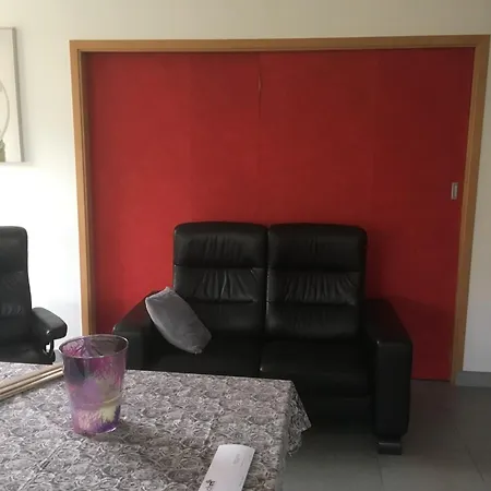 فندق مبيت وإفطار Les Jardins D Isaac Rue De La Musardiere لو مان