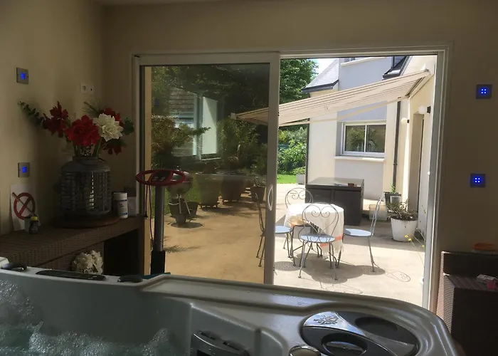 Les Jardins D Isaac Rue De La Musardiere Le Mans