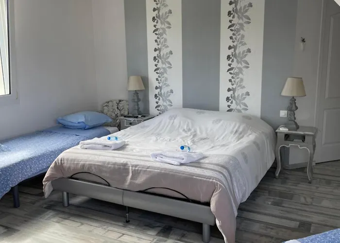 Les Jardins D Isaac Rue De La Musardière * Le Mans