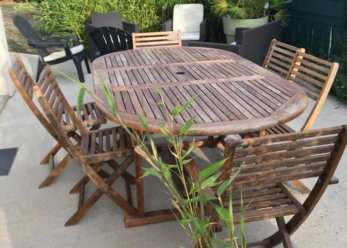 Les Jardins D Isaac Rue De La Musardière Couette-café Le Mans