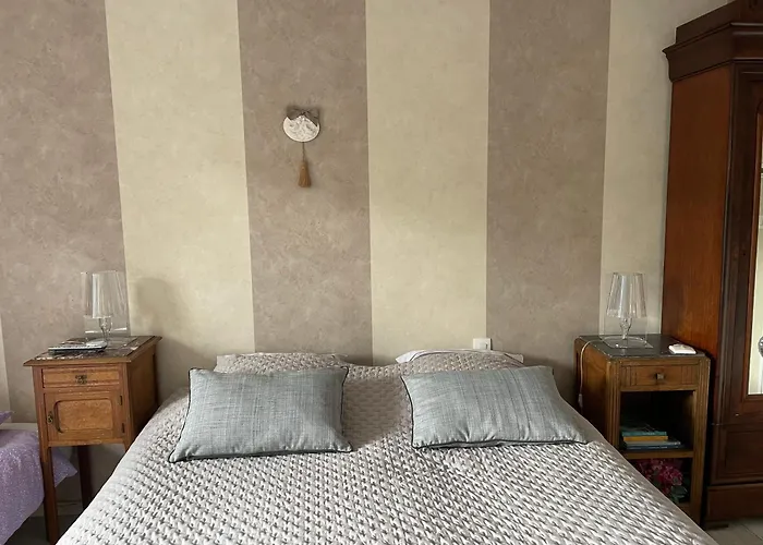 Bed and breakfast Les Jardins D Isaac Rue De La Musardiere *